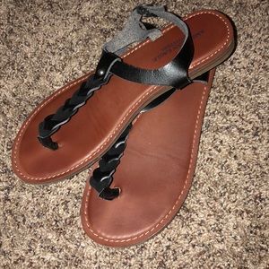 American Eagle Sandals